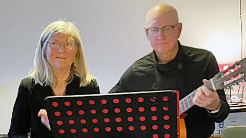 Ingrid Vikman och Lars Andersson ledde allsången.