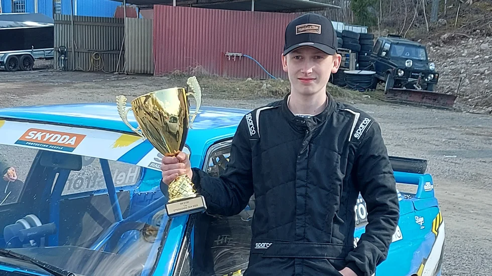 18-åriga Oskar Hellström, Strängnäs AMS, har vunnit tre av årets fem SM-deltävlingar.