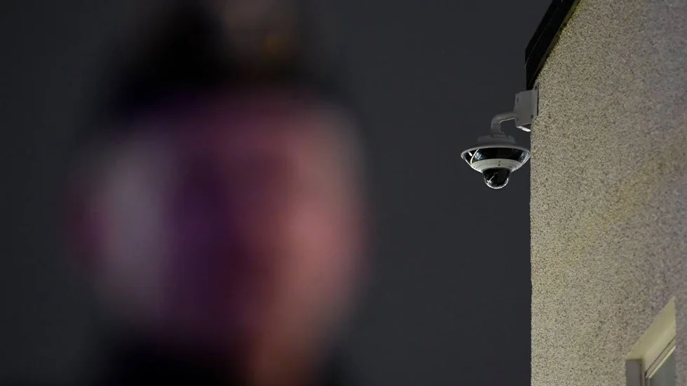 Varje ny och borttagen kamera borde rapporteras.