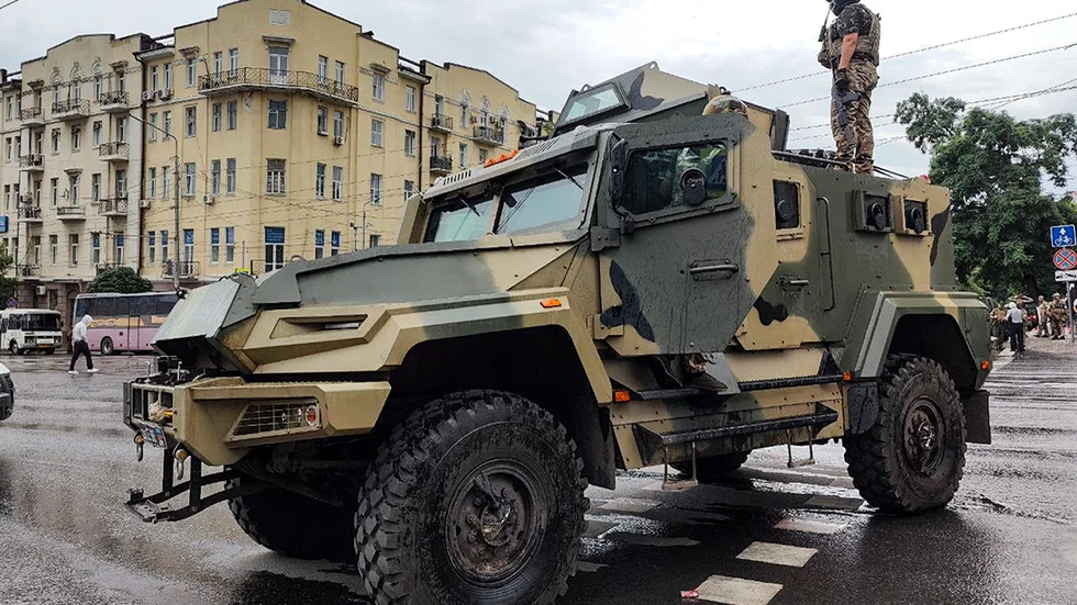 Wagnersoldater på plats i centrala Rostov-vid-Don under lördagen.
