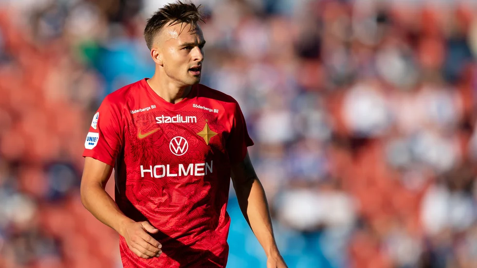 Castegren ansluter närmast från polska Lechia Gdansk.