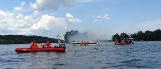 Båtbrand utanför Mariefred