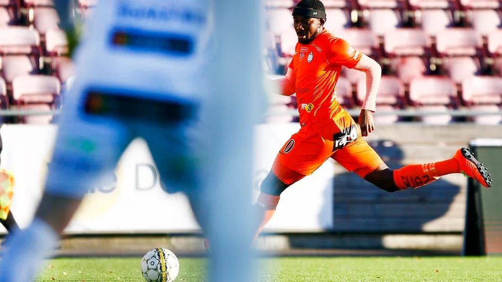 Chidi Omeje gjorde mål för AFC Eskilstuna den gångna helgen. Uppgifter till tidningen gör gällande att han lämnar klubben efter säsongen.