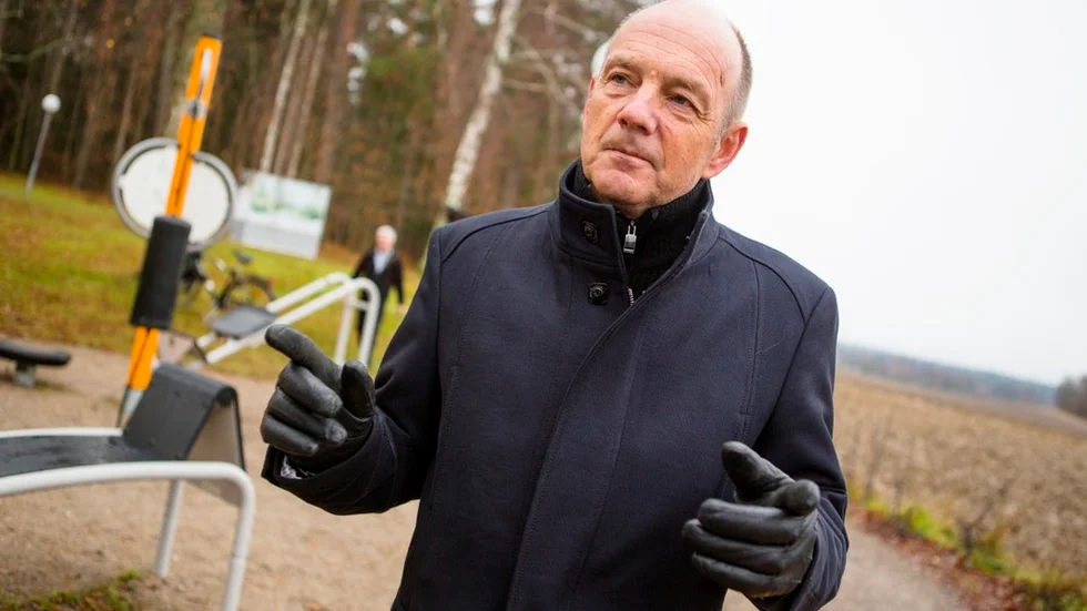 Lars Hågbrandt, samhällsbyggnadschef, är inte orolig för Cityfastigheters trassliga ekonomi sedan flera år.