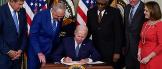 Biden har undertecknat sitt reformpaket