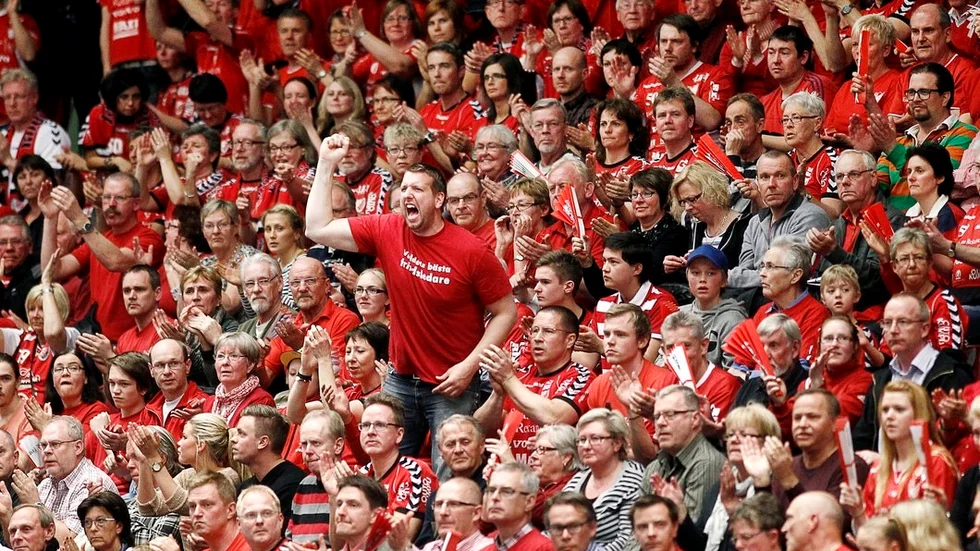 I slutspelet för fem år sedan fanns den forne Guifspelaren Jimmy Jansson i Röda havet. Under premiären i Stiga sports arena kommer han agera hejaklacksledare åt Guifs ungdomslag som står i anslutning till Röda havet.
