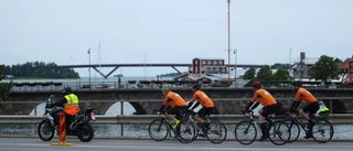 Biltrafikant angrep cyklister på Motalabron under Vätternrundan: "Livsfarligt"