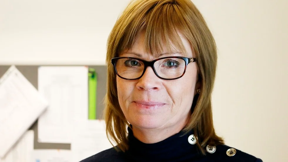 Carina Larsson, verksamhetschef på onkologkliniken, i landstinget Sörmland.