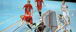 Nyfors pressade serieledarna