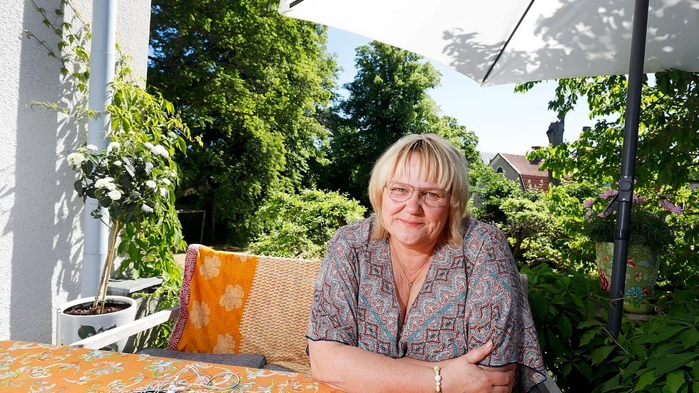 Birgitta Ed lämnar delägarskapet och uppdragen i företaget Six year plan för att ägna mer tid åt familjen och studier i teologi.