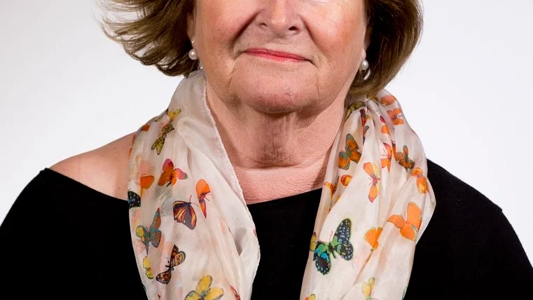 "Det kan vara lättare att klara sin rehab om man åker bort, men vid hemkomsten uppenbaras allt på en gång", säger vård- och omsorgsnämndens vice ordförande Solveig Lindblom (S).