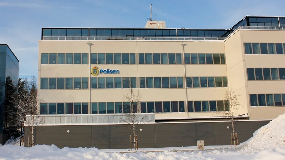 De elever som varit inblandade i skolbråk är inte straffmyndiga, polisen utreder därför inte händelserna.