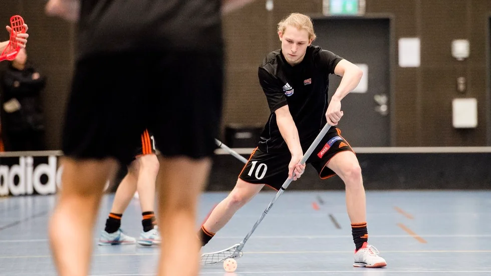 Nya SSL-lånet Adam Zetterström tar plats i förstafemman mot Kalmarsund.