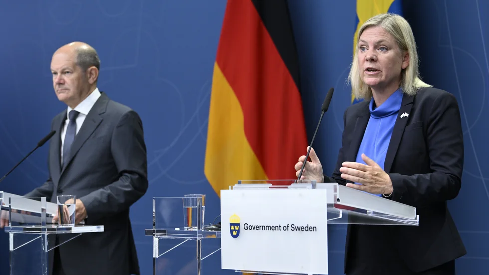 Tysklands förbundskansler Olaf Scholz och statsminister Magdalena Andersson vid tisdagens pressträff i Rosenbad i Stockholm.