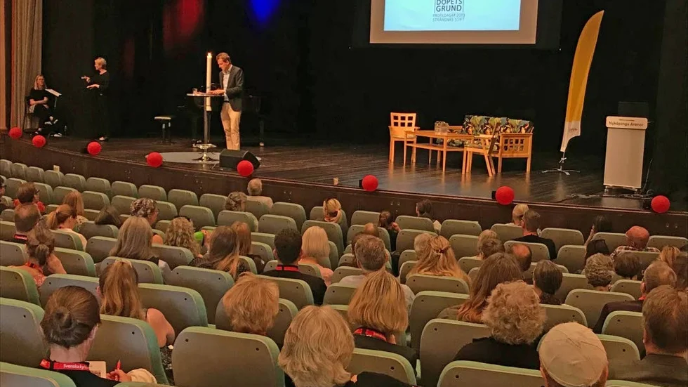 Kyrkomedarbetare från Strängnäs stift fyllde Culturum under onsdagens profildag i dopets tecken.