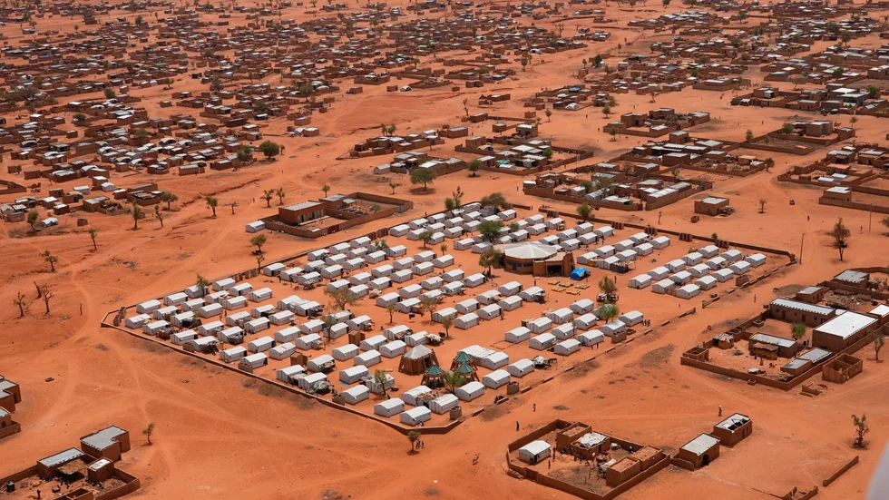 Flygbild av ett internflyktingar i Djibo. Arkivbild.