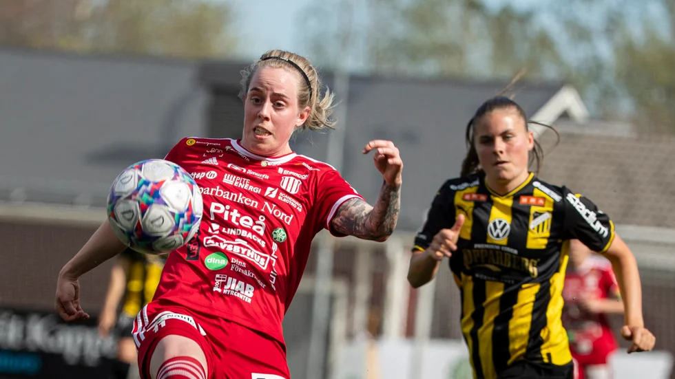 Cecilia Edlund och hennes Piteå IF spelar match nere i Malmö mot FC Rosengård med landslagsspelare som Caroline Seger, Olivia Schough och Emma Berglund.