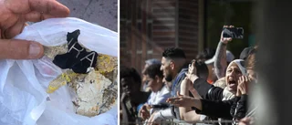 Skrik och tårar på torget när Koranen brändes – han samlade ihop brandresterna när alla gått hem