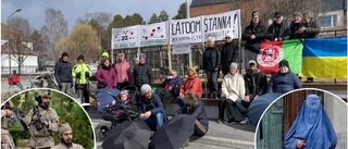 Ett år av svarta paraplyer på torget: ”Vi får inte glömma Afghanistan för det”