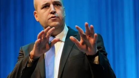 Vilken känslokall och cynisk människosyn Moderatledaren Fredrik Reinfeldt har, tycker Robert Björkenwall.