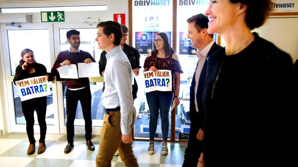 Möttes av fråga i Karlstad i mars. Svaret är tyvärr: "Färre och färre för närvarande."