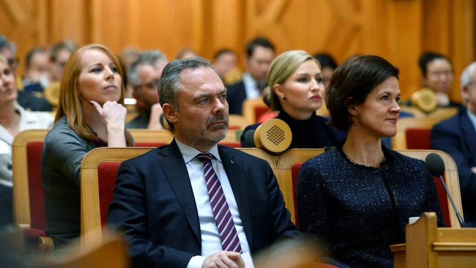 Oreda. Vill man se en annan politik får man vara beredd att regera.