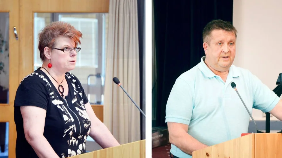 Christina Snell-Lumio (V) och Tomas Mörtberg (C) är i luven på varandra.