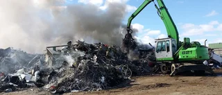 Kraftig brand: Allmänheten varnas