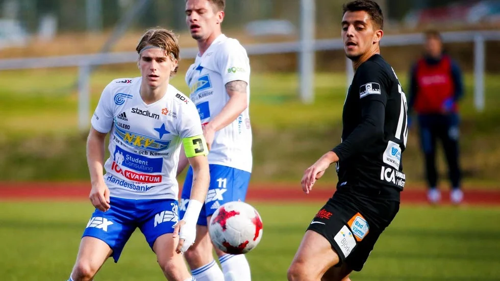 Har koll. Sebastian Sandlund vet hur IFK Luleå ska börja göra mål.