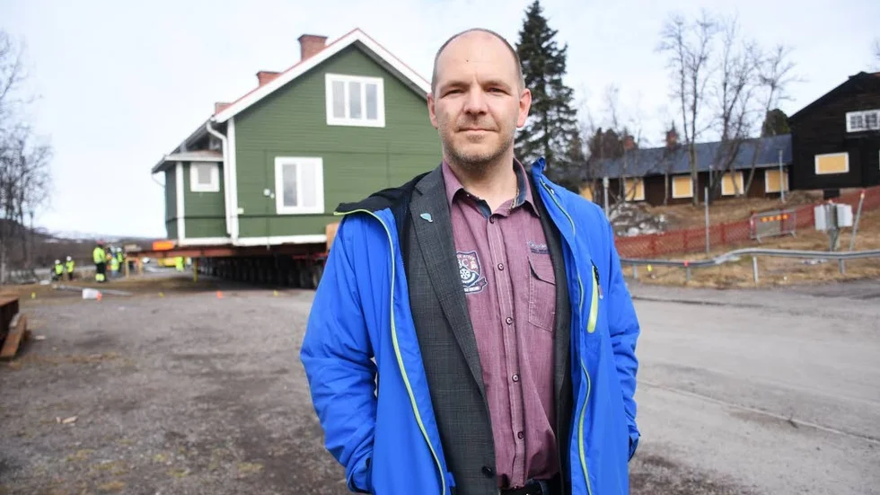 PÅ PLATS. Kommunstyrelsens förste vice ordförande Niklas Sirén (V) fanns på plats vid den historiska händelsen.