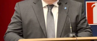Förslag: Minska antalet politiker