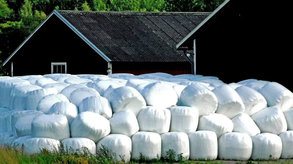Ensilageplast är en av de plaster som står för en stor del av lantbrukets plaster.