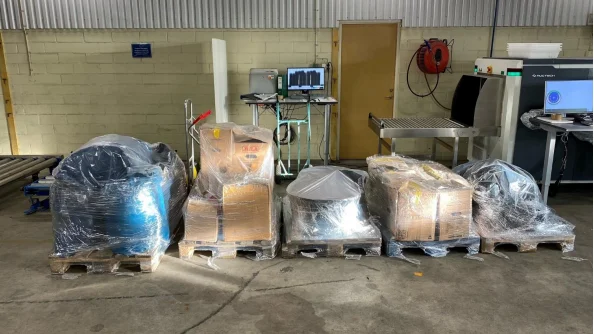 Här syns all beslagtagen tobak – totalt 774,5 kilo som hittades i villan i Lönneberga. 