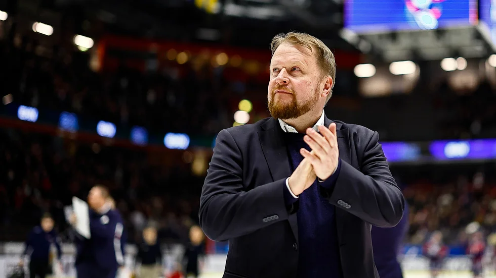 "Missat slutspel skulle vara ett misslyckande", säger LHC-tränaren Klas Östman.