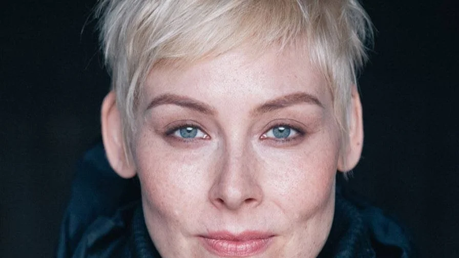 Laura Lindstedt.