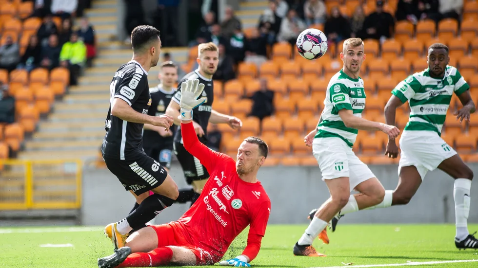 Anton Fagerström hade det hett när hans Västerås vann prestigemötet mot Örebro.