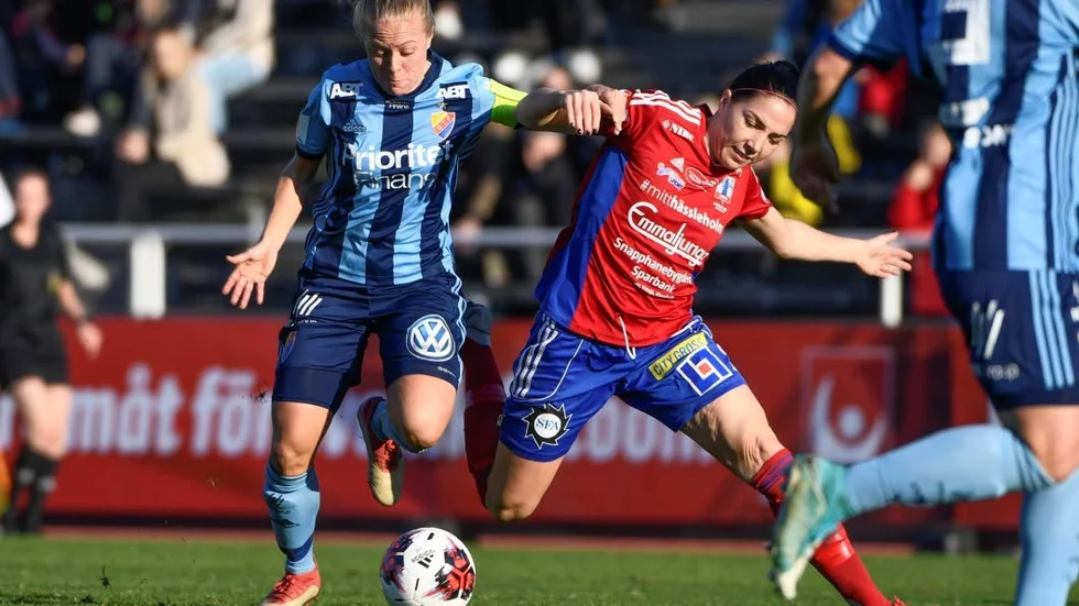 Clara Markstedt gjorde ett hattrick när det som mest behövdes när Vittsjö slog Eskilstuna med 4–0.