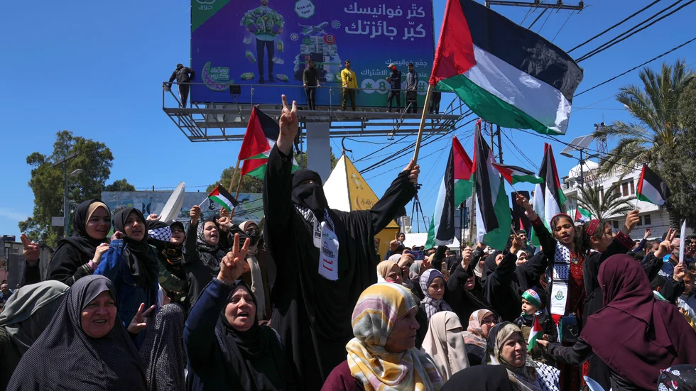 Palestinska kvinnor i en demonstration i Gaza i fredags.