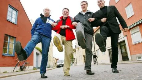 ETT STORT STEG. För många män är det ett stort steg att be om stöd eller hjälp. Henric Hellgren, Bo Hansen, Göran Allqvie och Ulf Norrby hoppas det ska bli lättare när de nu drar igång Mansforum.