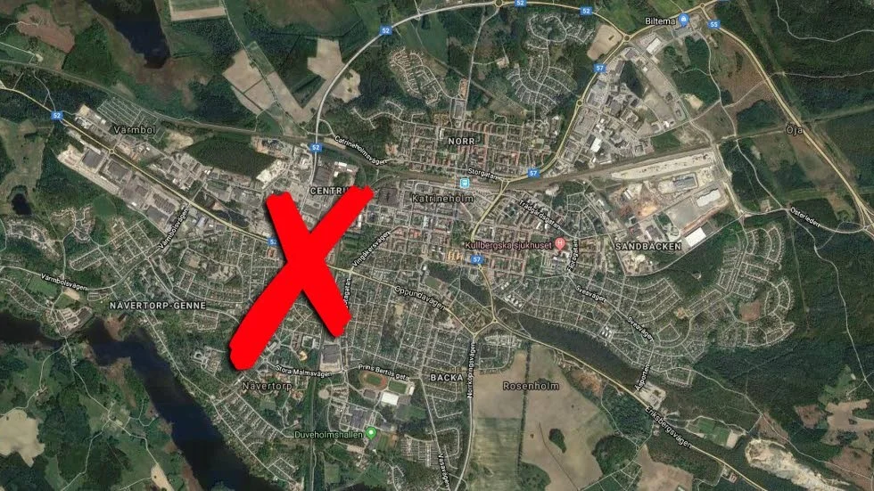 Räddningstjänsten har larmats om en brand i ett flerfamiljshus i Katrineholm.