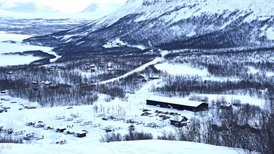 Vy över campingen i Björkliden.