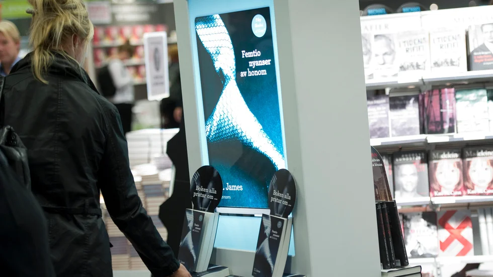 Märkliga saker händer på PT som involverar både snigelslem och den erotiska succéserien "50 Shades of Grey". Simon Olofsson försöker orientera sig i fikarummet. (Arkivbild)