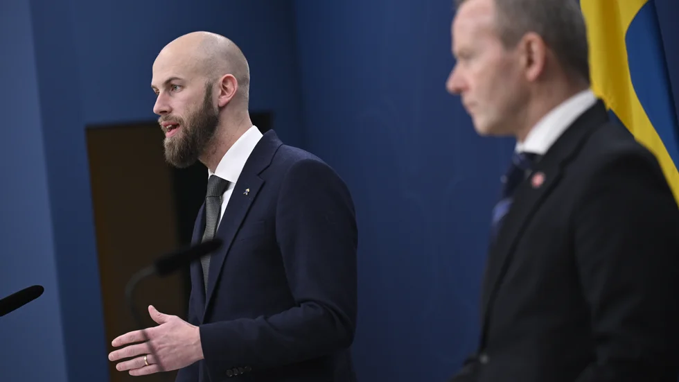 Ministern för civilt försvar Carl-Oskar Bohlin och Mikael Frisell, generaldirektör för MSB.