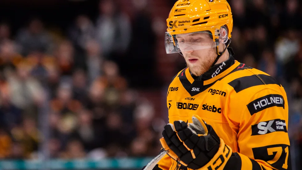 Jonathan Davidsson var AIK:s kanske främste spelare i bortaförlusten mot Rögle BK, skriver Erik Grahn Lundgren.