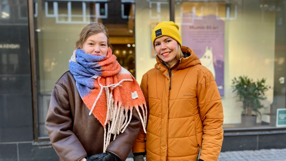 Mia Sundbom och Kristina Bygdén berättar att Sara kulturhus uppmärksammar Kvinnodagen på olika sätt.