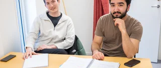 Hård press på studenterna: "Det är högt tempo"