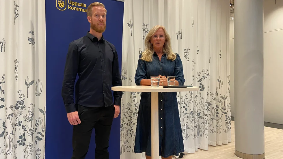 Rasmus Sundström och Lenita Granlund är de två cheferna från Uppsala kommuns äldreförvaltning som deltar på pressträffen. 