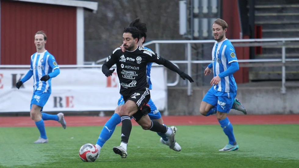 Motala AIF:s Khaled Qasem var drivande i ett Motala AIF som gjorde det mycket bra mot Åtvidabergs FF på Kopparvallen. Det blev storseger i lördagens tv-match.