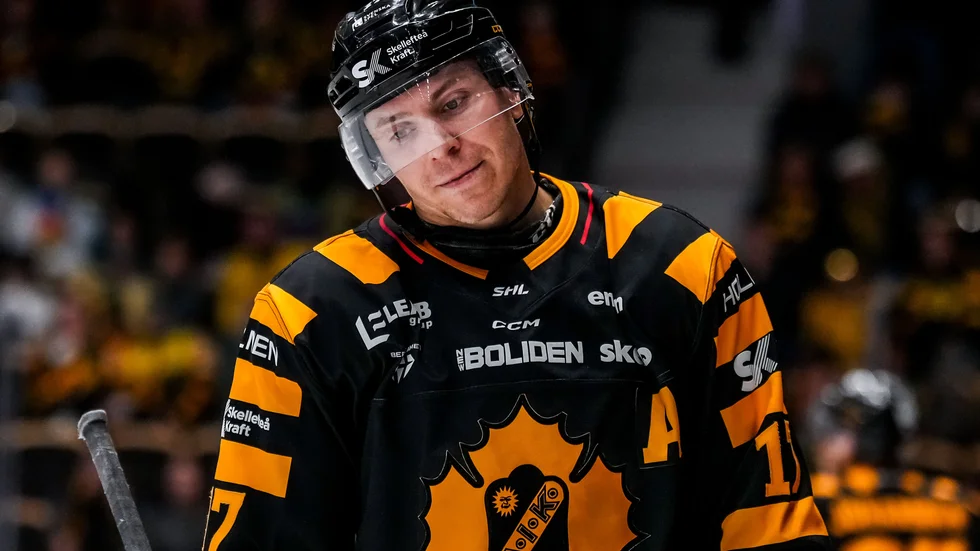 Pär Lindholm stod för ett av Skellefteå AIK:s mål mot Brynäs, men nyckelspelaren såg också sin del i gästernas övertidsavgörande. ”Det får jag ta på mig”, konstaterade AIK-stjärnan.