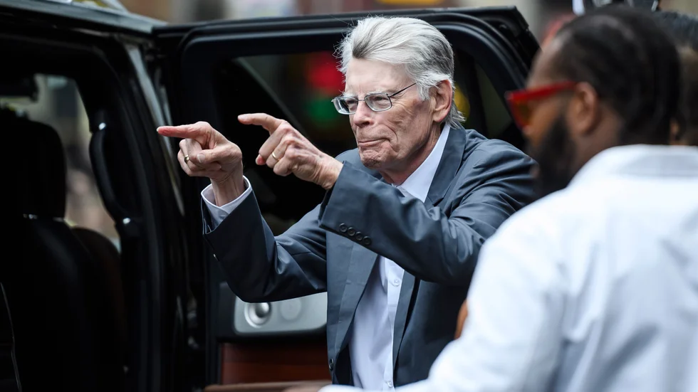 Stephen King är en av många som lämnar X. Arkivbild.